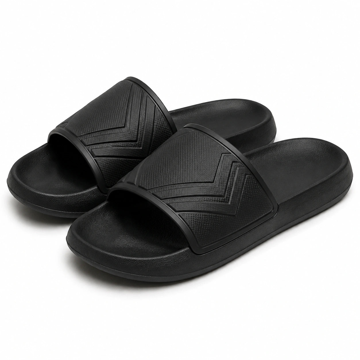 Claquettes taille 38/39 en matière synthétique noire pour usage quotidien à semelle texturée