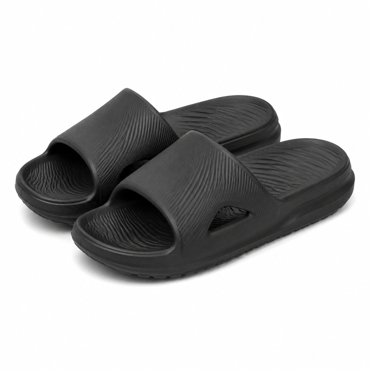 Claquettes 38/39 noires en matière synthétique moulée - semelle texturée antidérapante