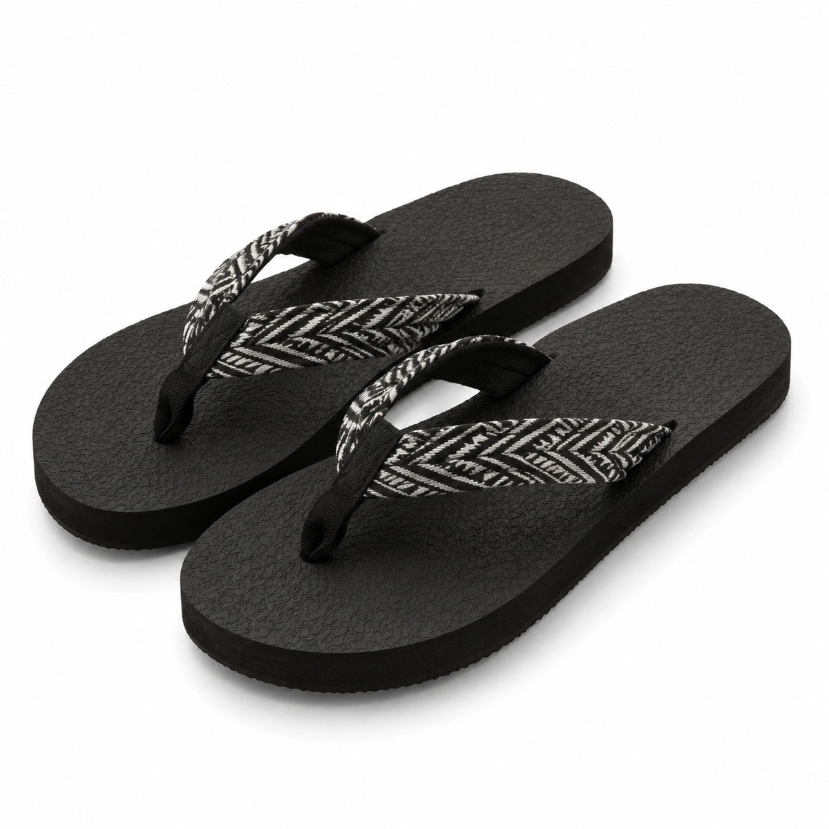 Tongs 36/37 noires en matière synthétique à brides textiles motif géométrique pour plage